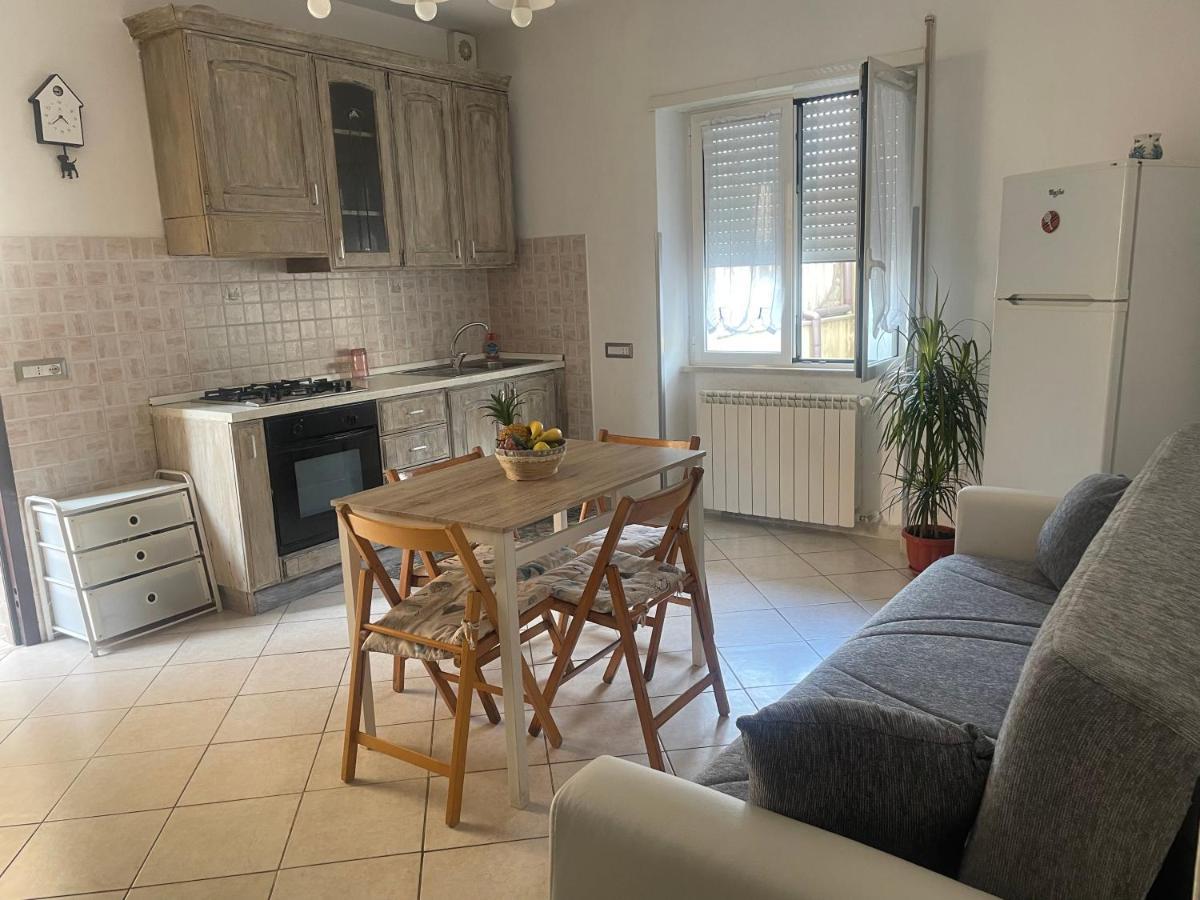 Airport Apartment Alloggio Turistico T&C Fiumicino Luaran gambar