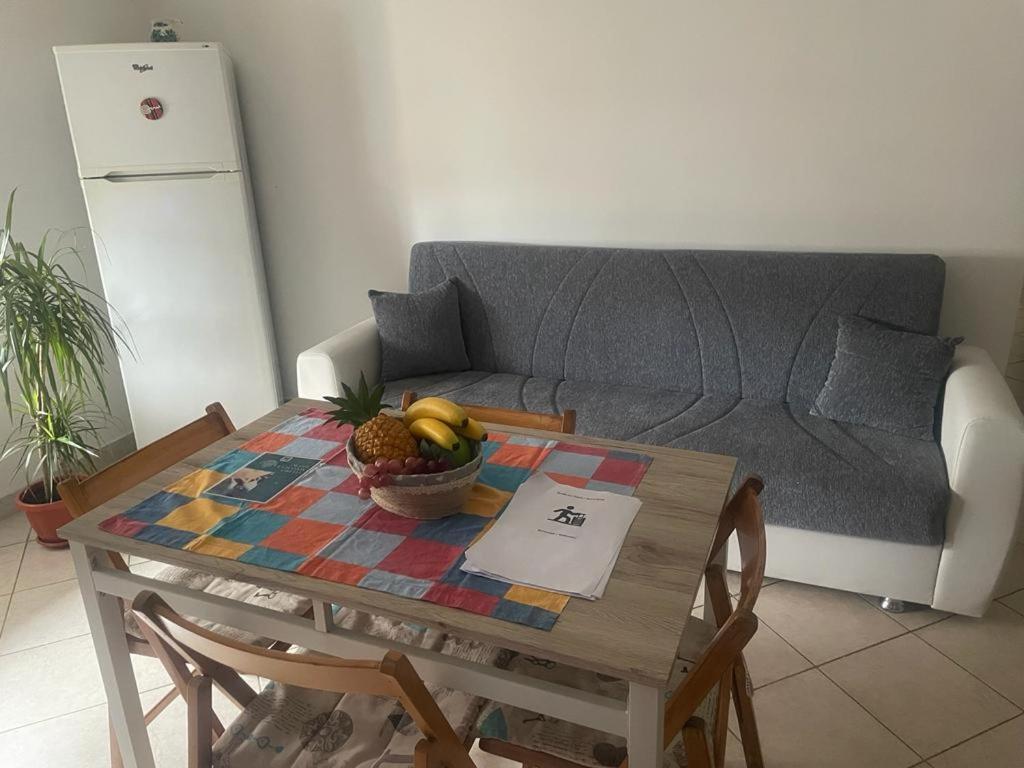 Airport Apartment Alloggio Turistico T&C Fiumicino Luaran gambar